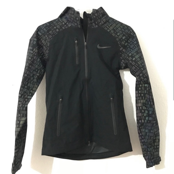 Nike jacket - Picture 3 of 7